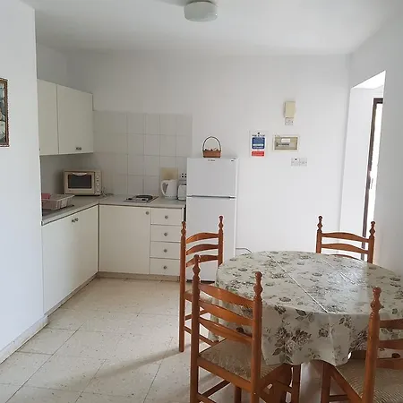 Apartment Lefki Tree Tourist Paphos