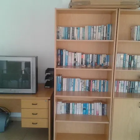 Lefki Tree Tourist Appartement